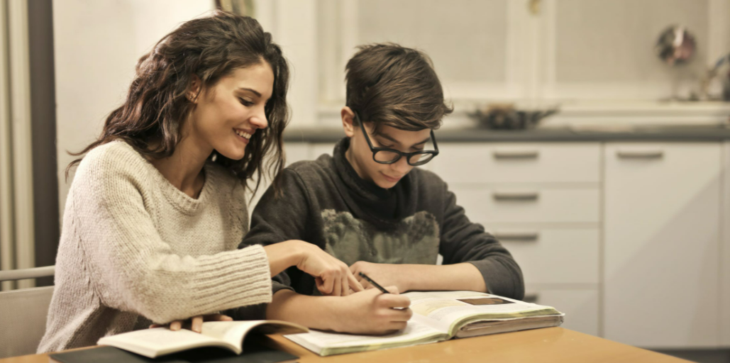 Pomoč študentov pri izvajanju vedenjsko kognitivne metode za izboljšanje branja – pomlad 2023